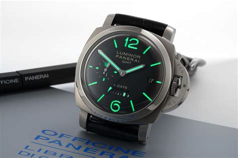 panerai 275 vs 233|Panerai Pam 233 LUMINOR 1950 .